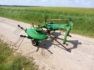 Faneur andaineur Stoll UM 400 - 1