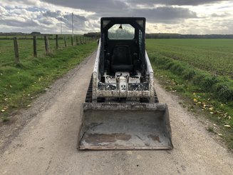 Mini chargeuse sur chenilles Bobcat T140 - 3