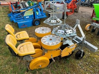 Planteuse NC À carrousel TP 2 rangs - 1