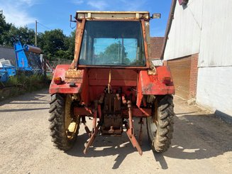 Tracteur agricole International Harvester 845 - 4