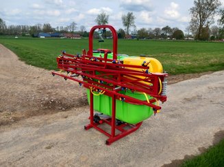 Pulvérisateur porté NC 600L - 12M - relevage treuil - 1