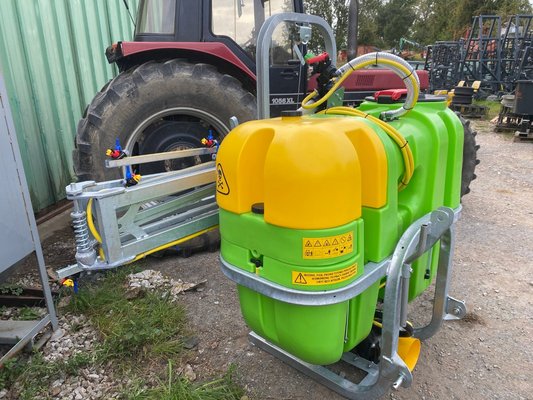 Pulvérisateur porté NC 600L - 12M - relevage treuil - 1