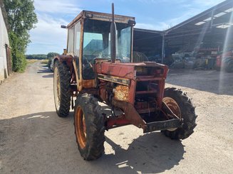 Tracteur agricole International Harvester 845 - 3