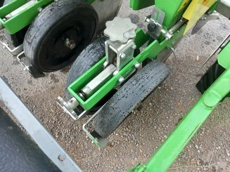 Planteuse HORTECH Repiqueuse mini mottes - Practica Duo 3 - 7