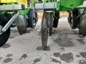 Planteuse HORTECH Repiqueuse mini mottes - Practica Duo 3 - 12