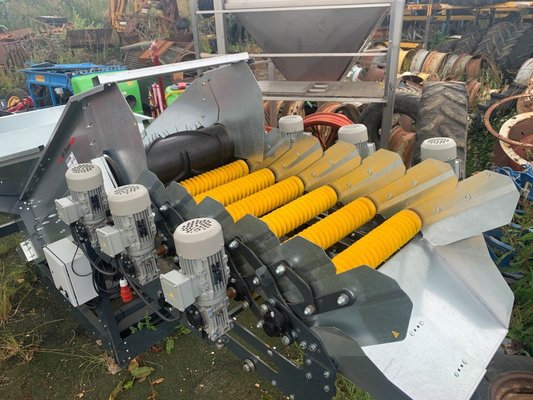Trémie - pommes de terre Agri System Trémie élévatrice IS65 avec déterreur à écartement variable 6 rouleaux PU - 1