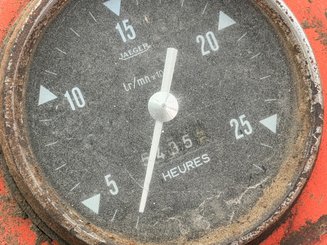 Tracteur agricole Renault 751 - 5