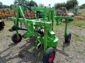 Effeuilleuse - maraichage Jones À oignons pour planches en voie d'1m80 - 3