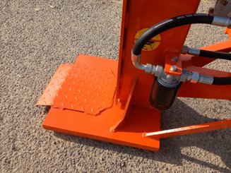 Fendeuse à bois NC Hydraulique 18T - 5