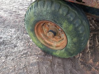 Benne agricole Massey Ferguson Basculante - 4