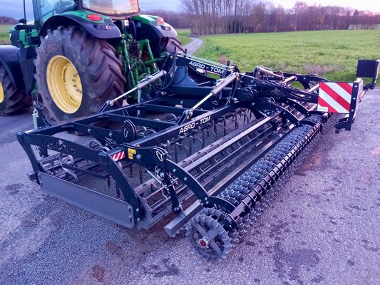 Combiné de préparation de sol Agro-Tom 6.0m repliage hydraulique - 1