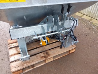 Arboriculture - autre NC Distributeur d'engrais arboricole 700L - 4