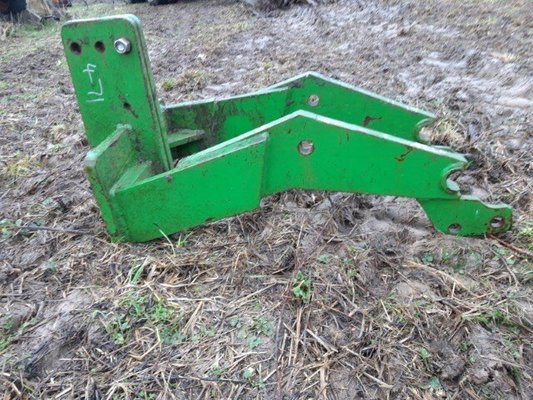 Adaptation pour chargeur John Deere Série 6000 - 1