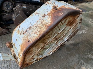 Pièce tracteur Ford  ailes 2000 3000 4000 5000 - 1