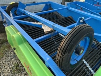 Arracheuse de pommes de terre Krukowiak Aligneuse pyrus Z653 1.50m - 2 tapis - 7