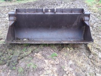 Godet 4 en 1 Massey Ferguson 2.00m - 5