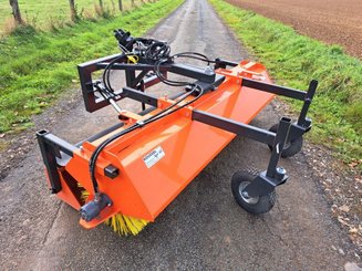 Balayeuse NC 2.40m 3pts MT avec collecteur - 1
