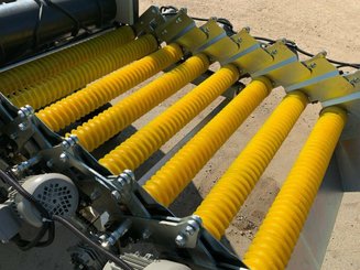 Trémie Agri System De réception benne GM80 + déterreur 8 rouleaux PU à écartement réglable - 3