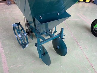 Planteuse de pommes de terre NC 1 rang pour motoculteur avec fertiliseur EM-KCM02M - 3
