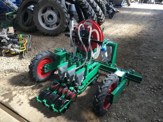 Semoir maraîcher NC Pneumatique AG 3 rangs - 1