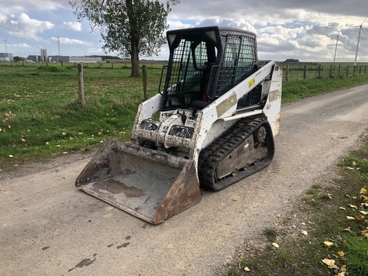 Mini chargeuse sur chenilles Bobcat T140 - 1