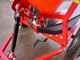 Saleuse de voirie NC Trainée DXW 300 - 4