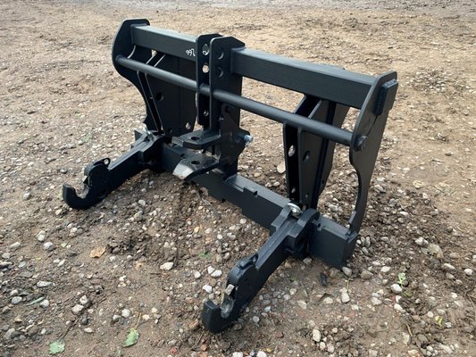 Fourches et godets - autre NC Interface manitou / attelage 3 points réglable EM - 1