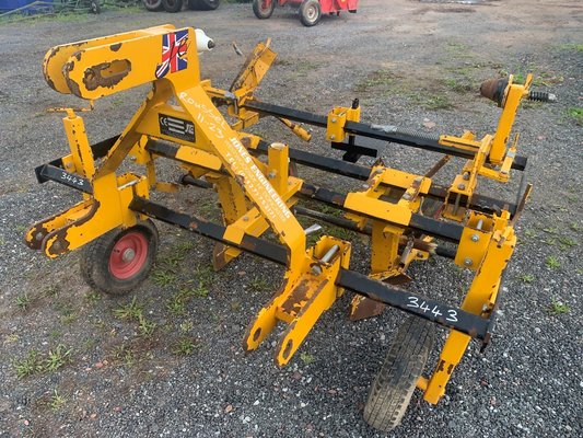 Dérouleuse de bâche Jones NC - 1