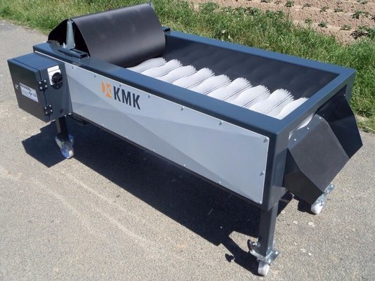 Triage et stockage des pommes de terre KMK Brosseuse S1055 - 1