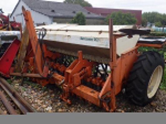 Semoir en ligne conventionnel NC Bettinson TC3 - 1